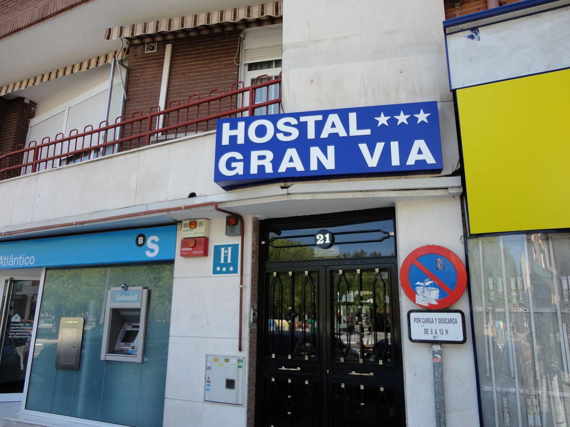 Hostal Gran Via Hotel Pinto Exterior photo